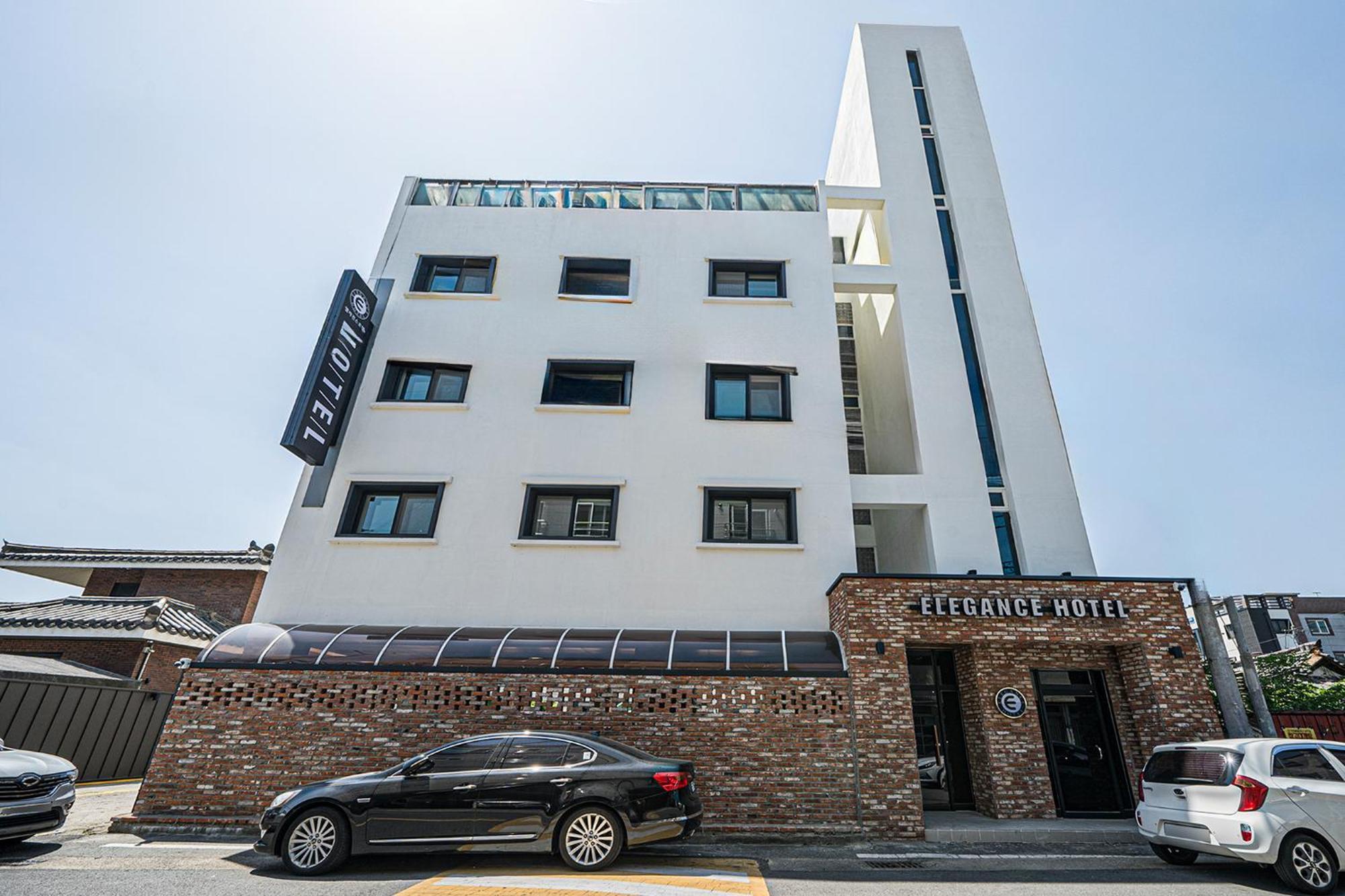 Elegance Hotel Hwangridan Gyeongju Exterior photo