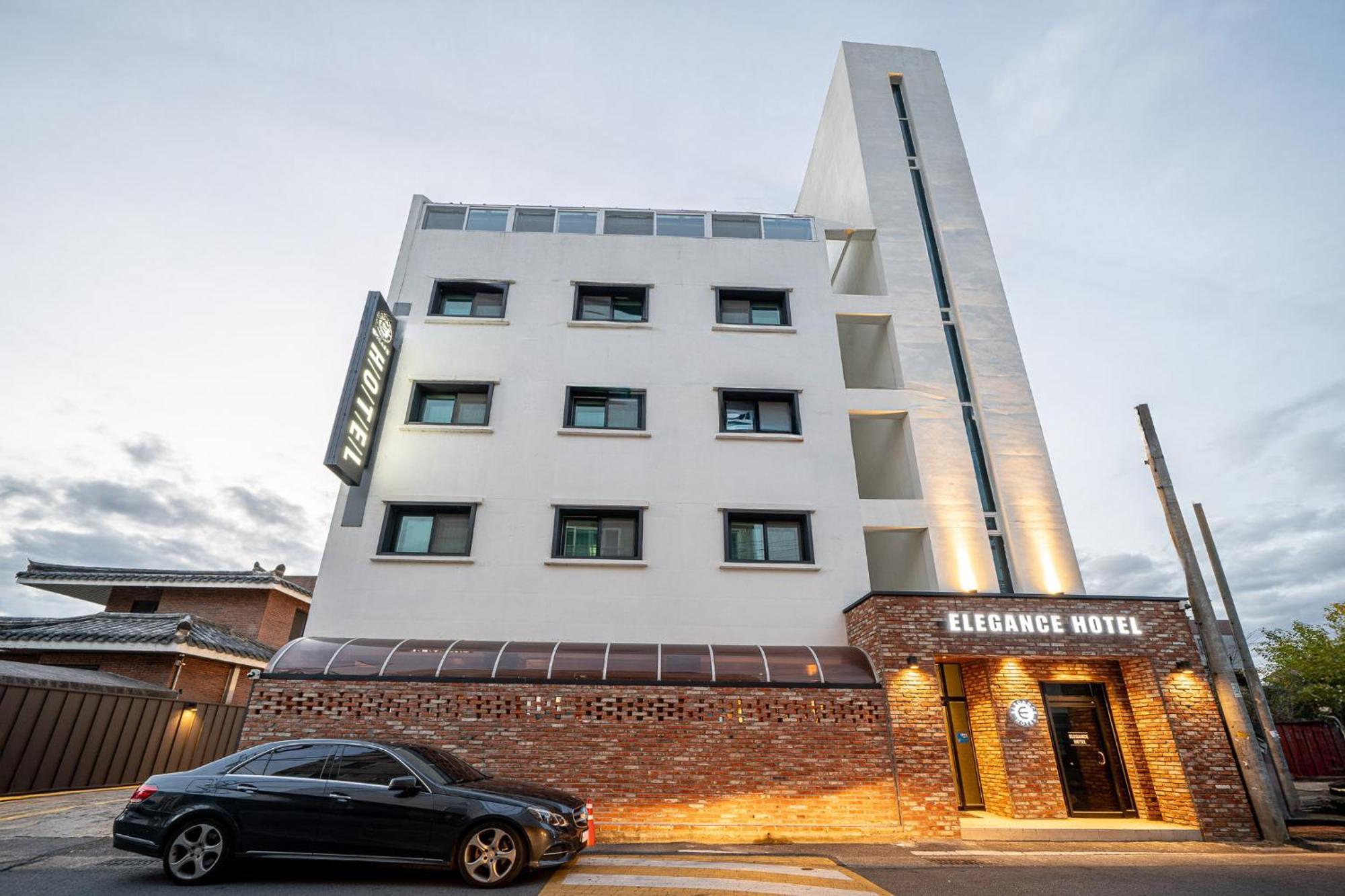 Elegance Hotel Hwangridan Gyeongju Exterior photo